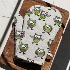 Colourful half-linen oven mitt "Owls green"